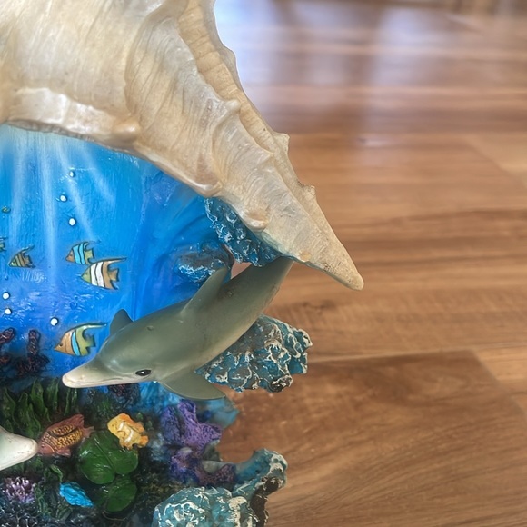 Marine Life Collection Dolphin Figurine Seashell Night Light Lamp - Wild Life - Picture 9 of 12